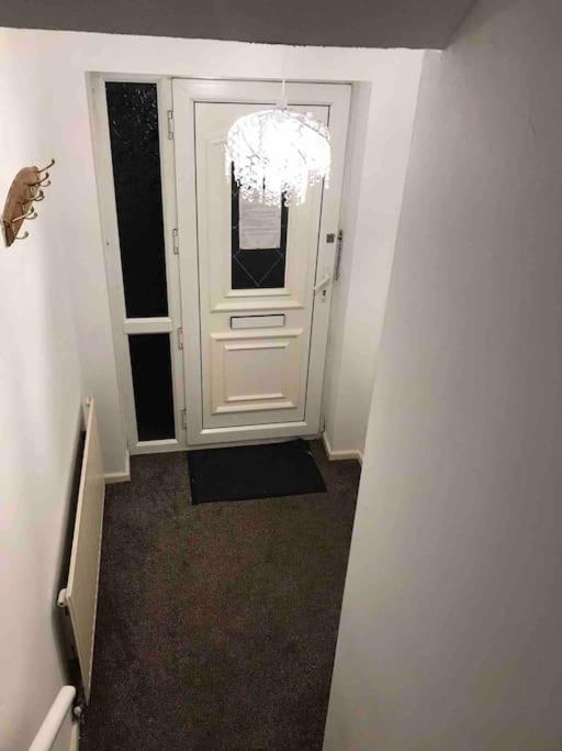 Princess 3 Bedroom House + Offstreet Parking +Wifi 利兹 外观 照片